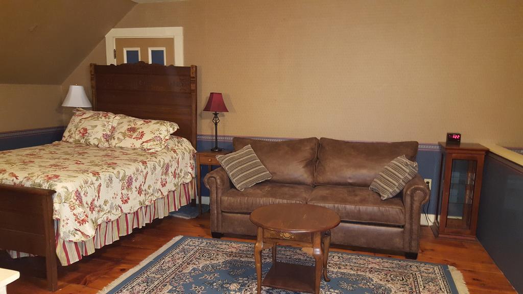 Holidae House Bed & Breakfast Bethel Bagian luar foto