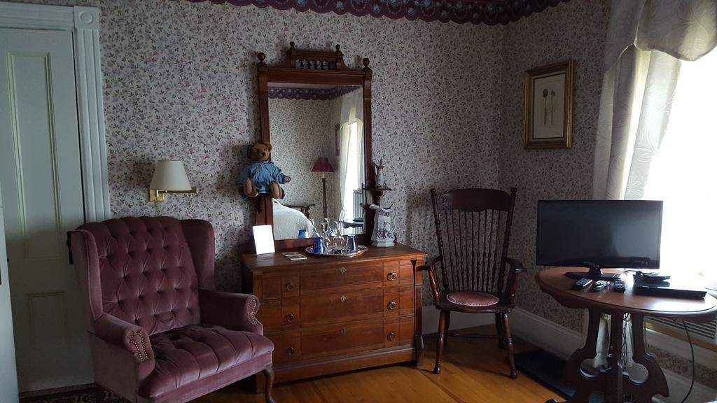 Holidae House Bed & Breakfast Bethel Bagian luar foto